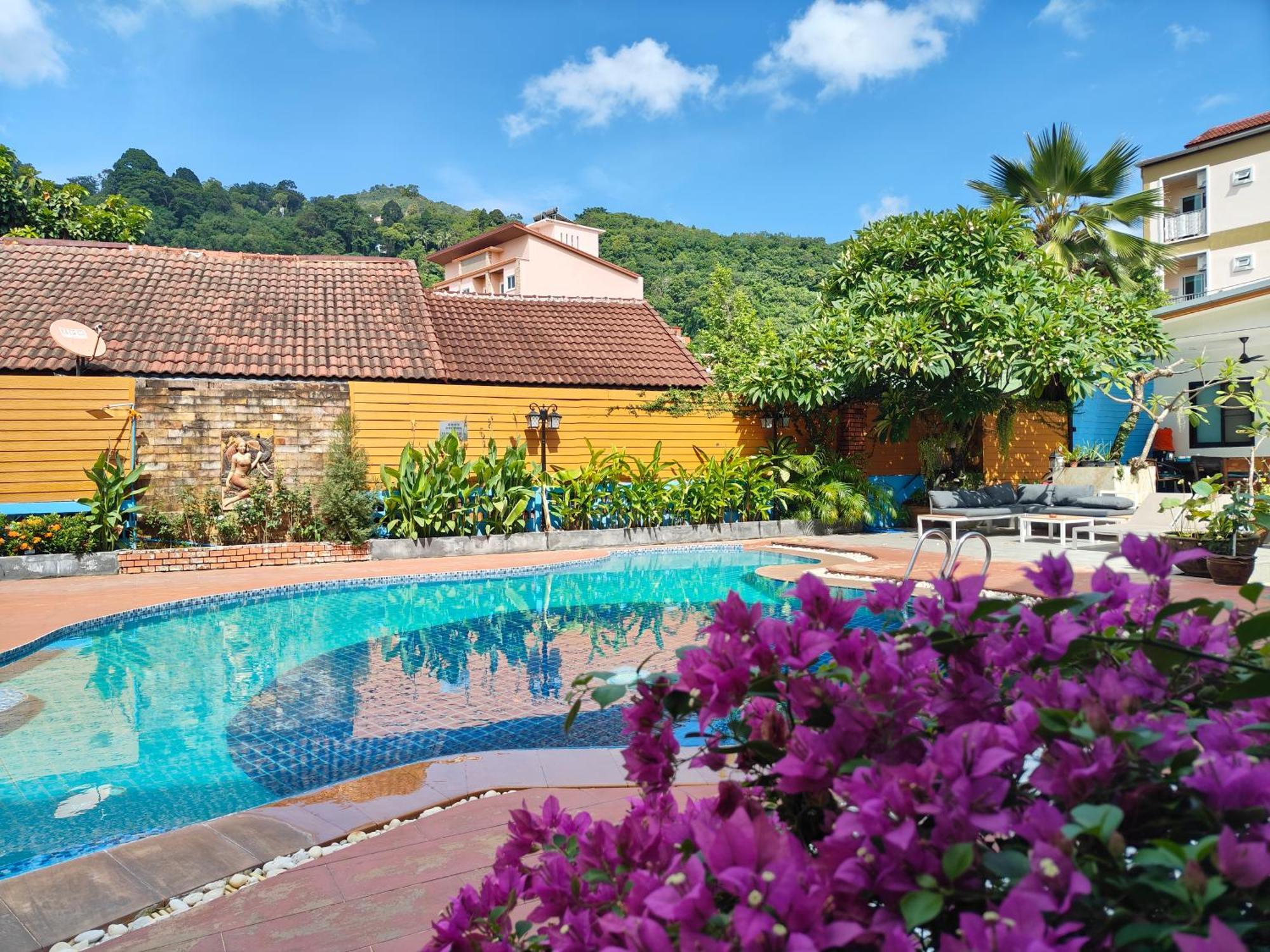 Baankasemsuk Resort 般咔 深宿 Patong المظهر الخارجي الصورة